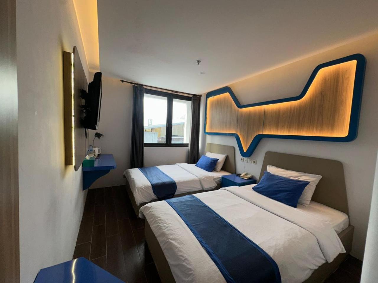 Batu Merah Golden Palace Hotel מראה חיצוני תמונה