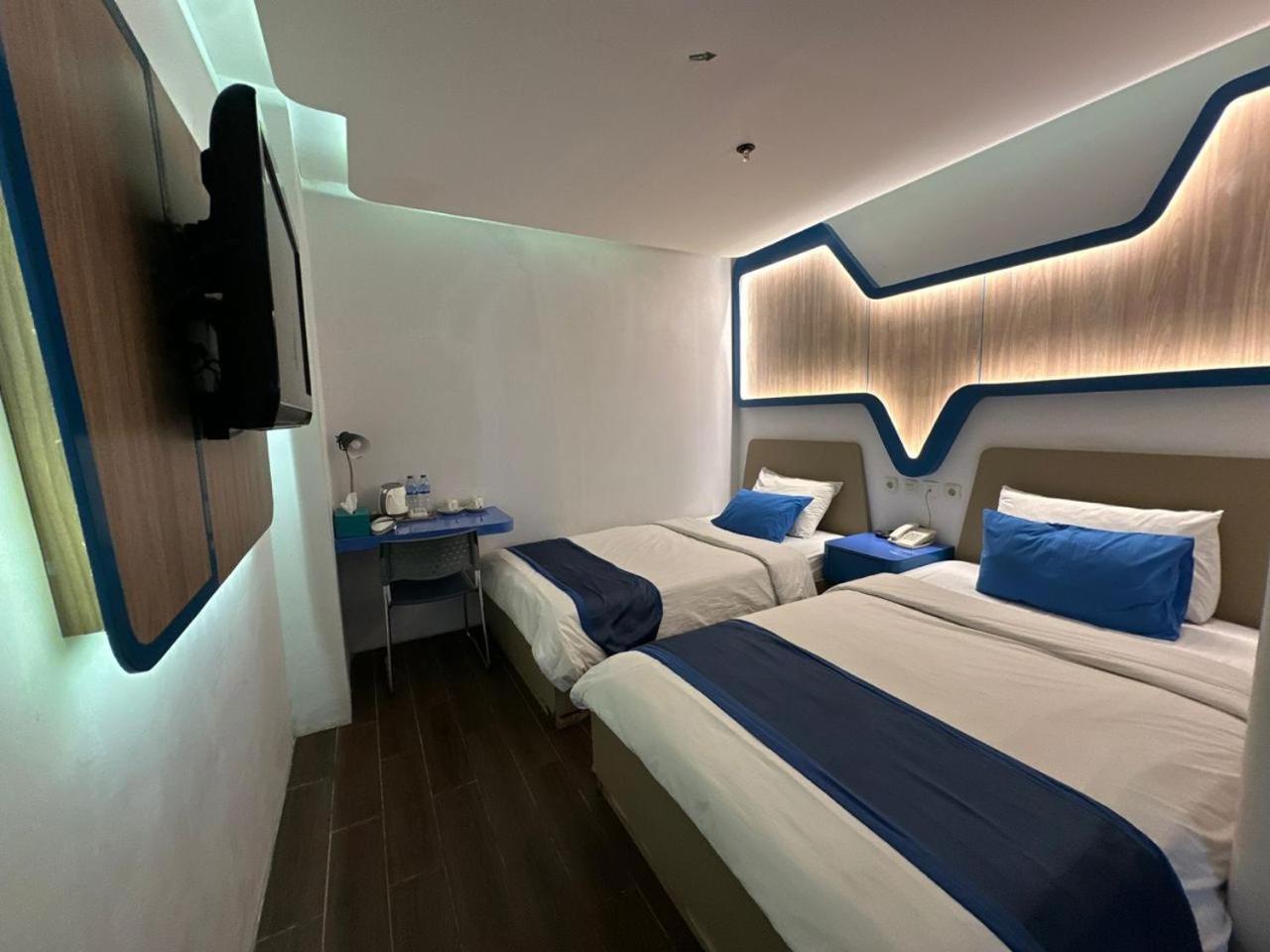 Batu Merah Golden Palace Hotel מראה חיצוני תמונה